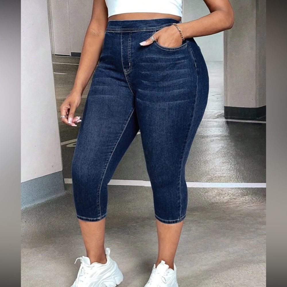 Capris - Picture 2 of 5